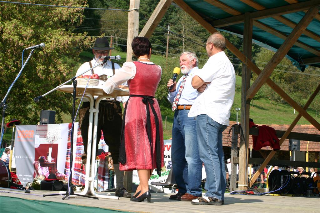 2009-09-27 Ausflug zum Mostkirtag in Neuhaus